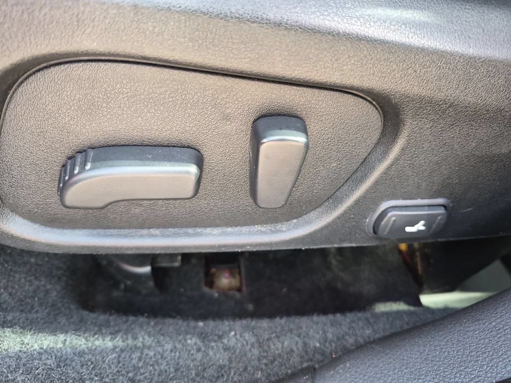 Thumbnail: 2015 Subaru Forester - 24