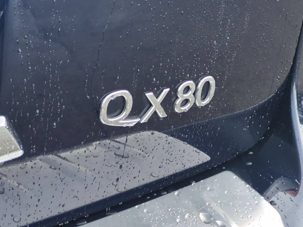 Thumbnail: 2015 INFINITI QX80 - 23