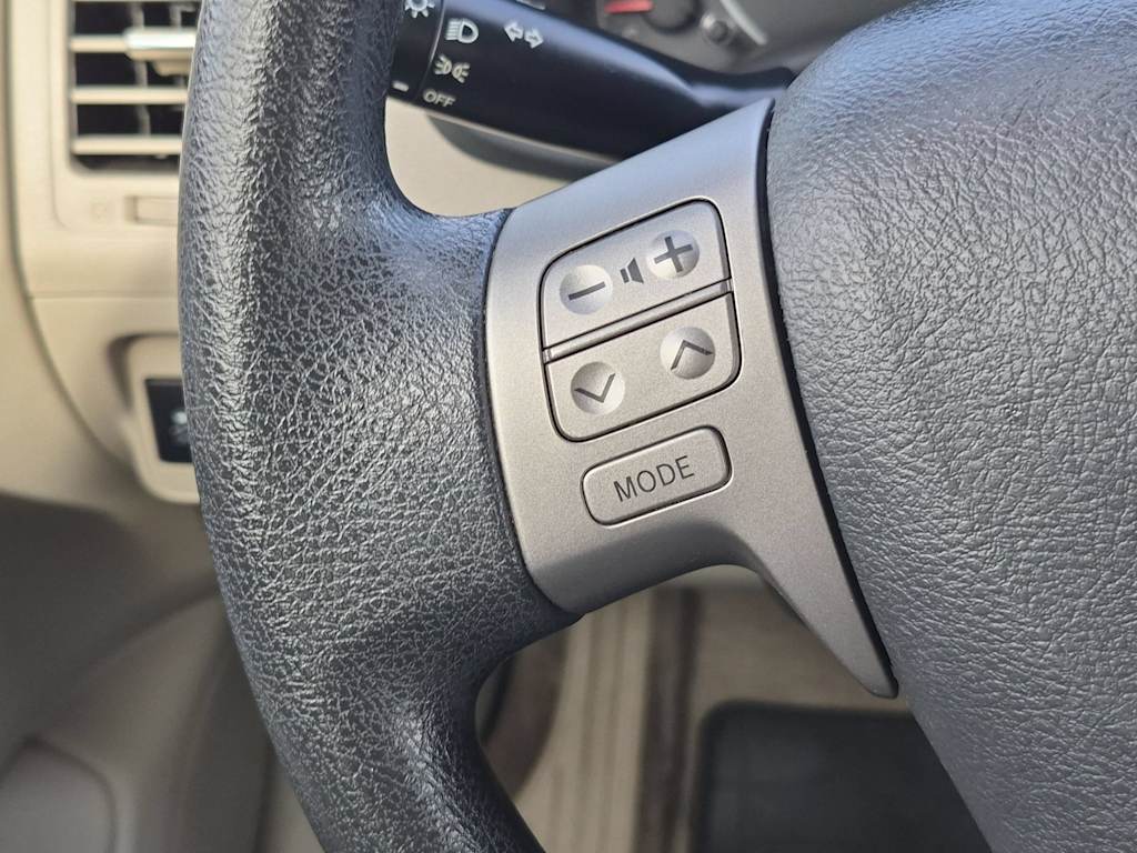 Thumbnail: 2013 Toyota Corolla - 29