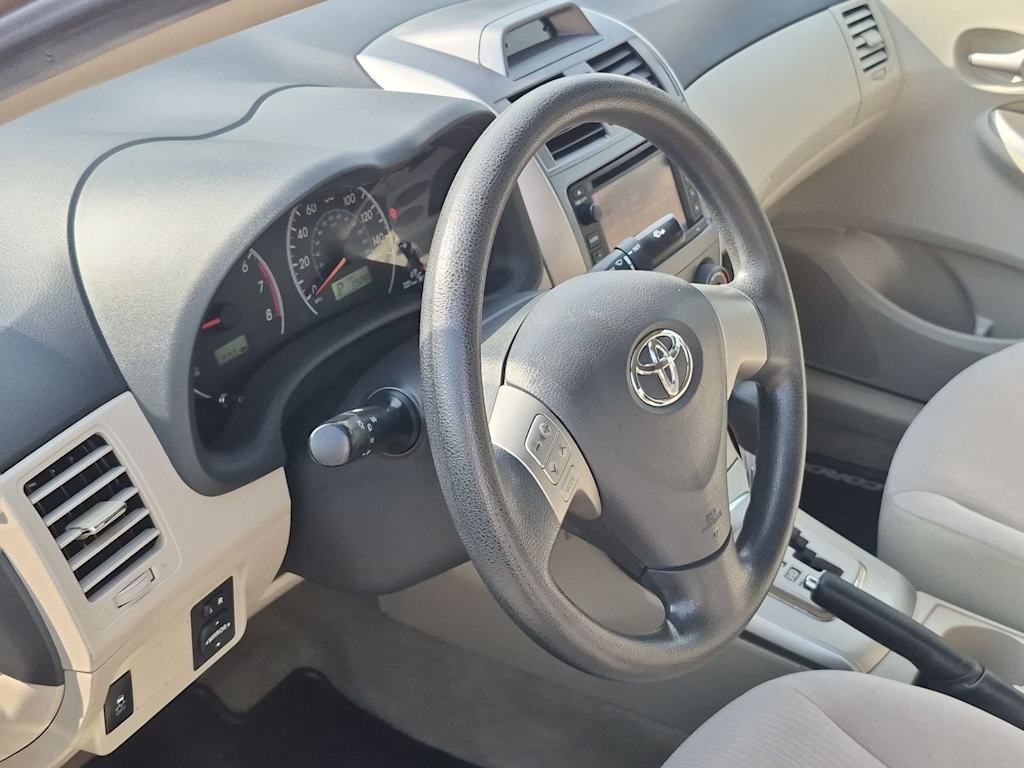 Thumbnail: 2013 Toyota Corolla - 2