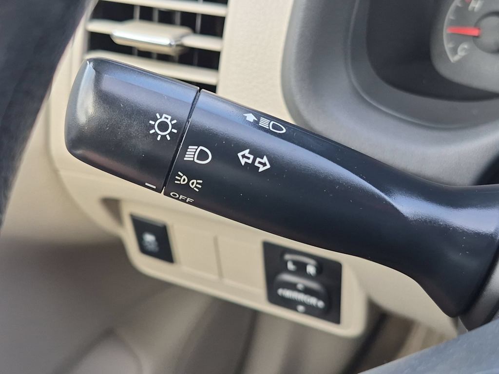 Thumbnail: 2013 Toyota Corolla - 15