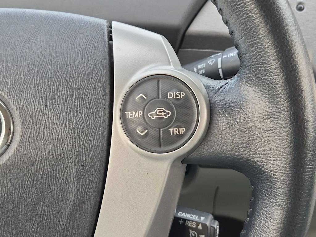 Thumbnail: 2013 Toyota Prius - 28