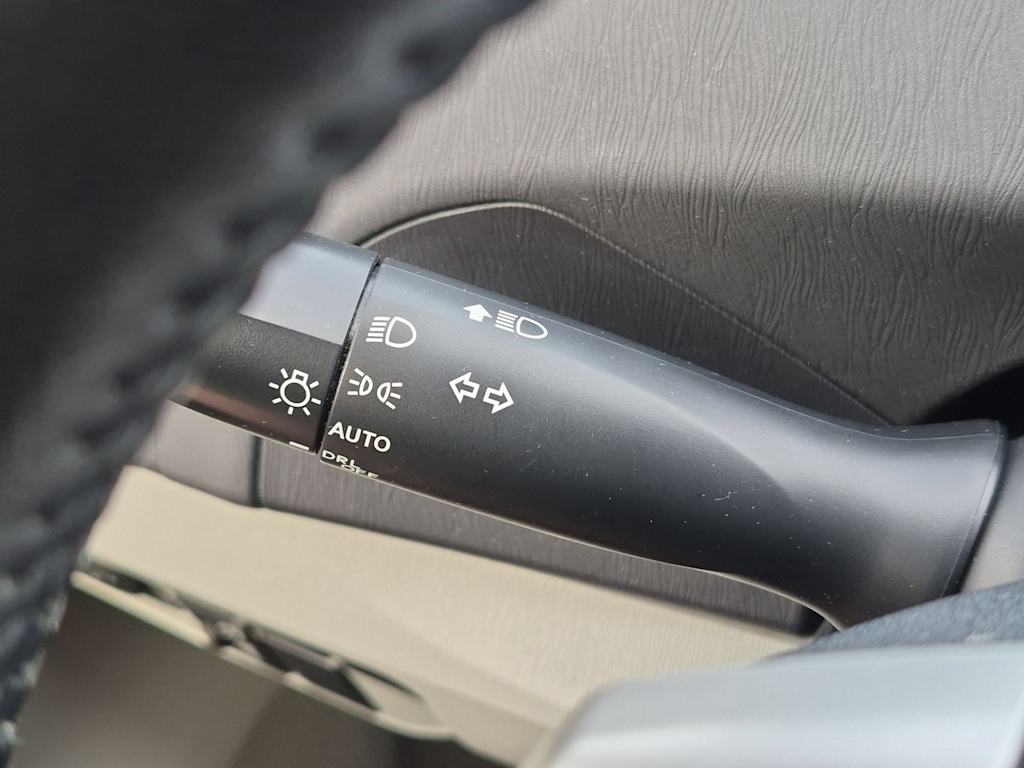 Thumbnail: 2013 Toyota Prius - 30