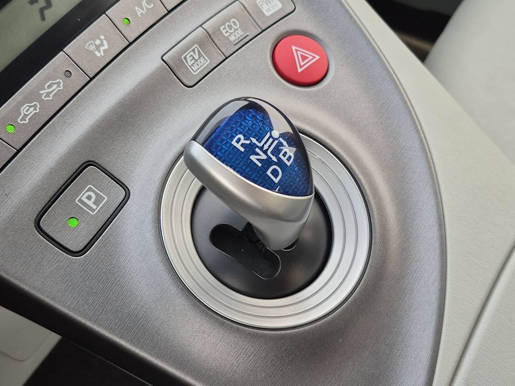 Thumbnail: 2013 Toyota Prius - 35