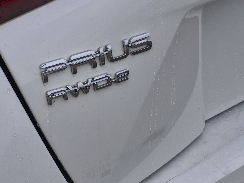 Thumbnail: 2019 Toyota Prius - 25