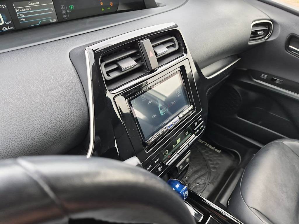 Thumbnail: 2019 Toyota Prius - 31