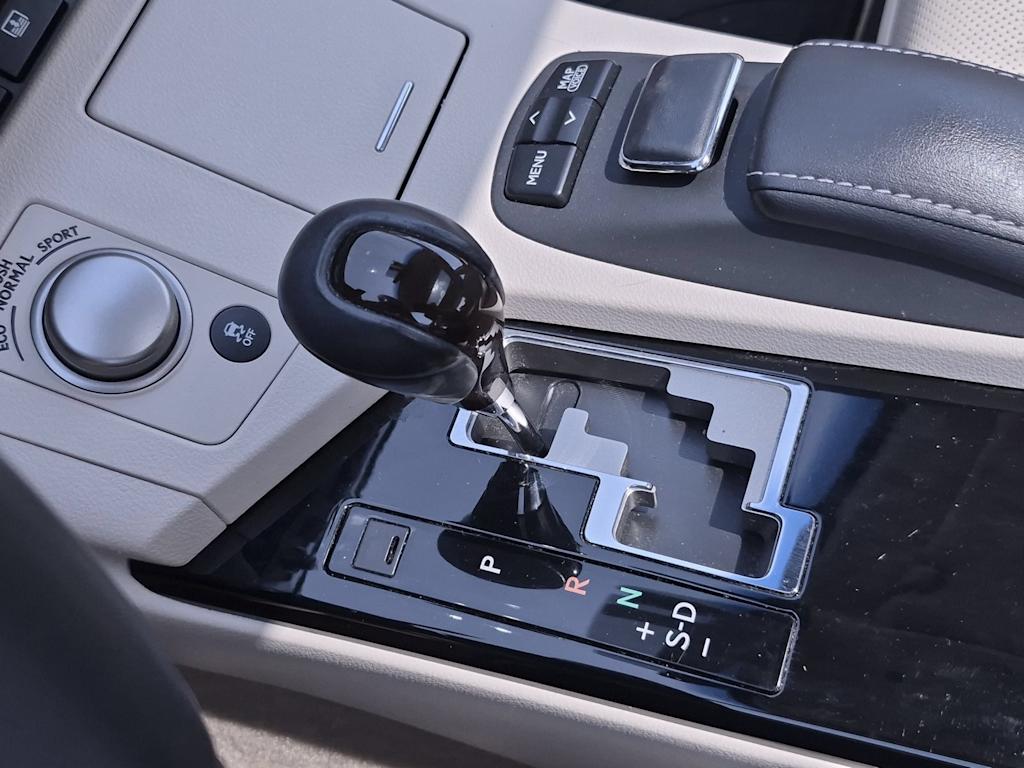 Thumbnail: 2013 Lexus ES - 36