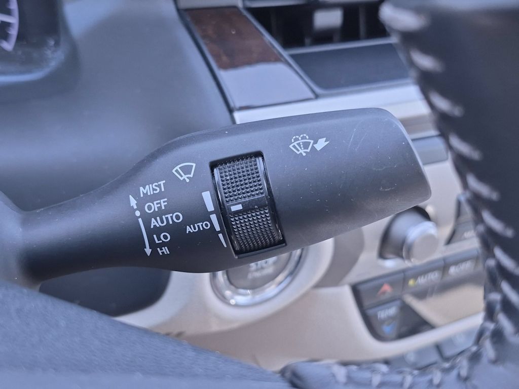 Thumbnail: 2013 Lexus ES - 14