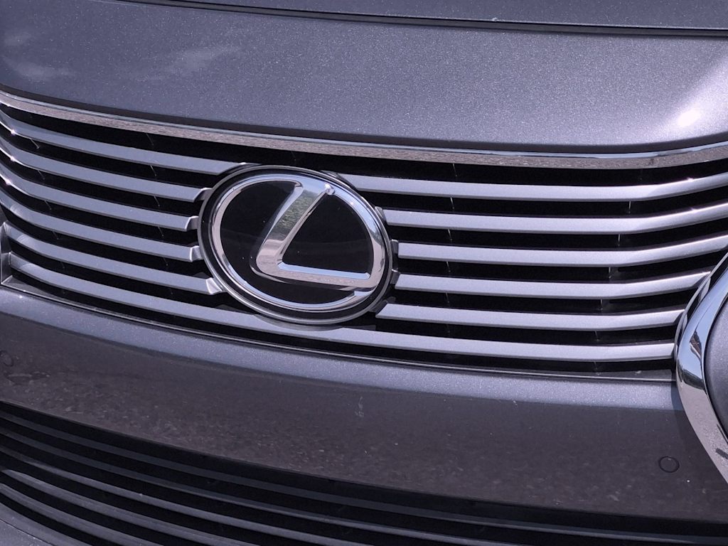 Thumbnail: 2013 Lexus ES - 6