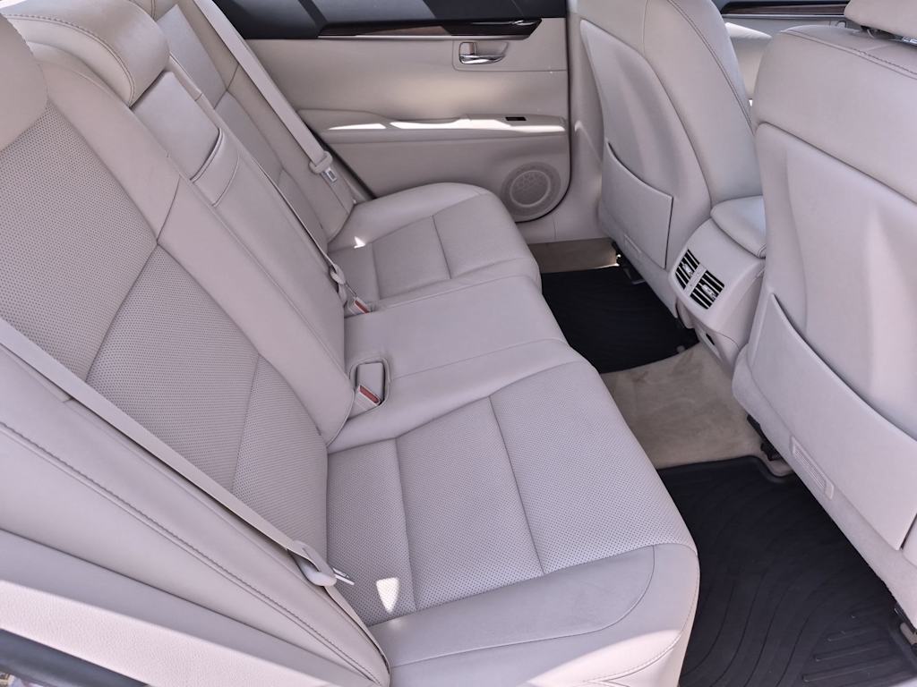 Thumbnail: 2013 Lexus ES - 27