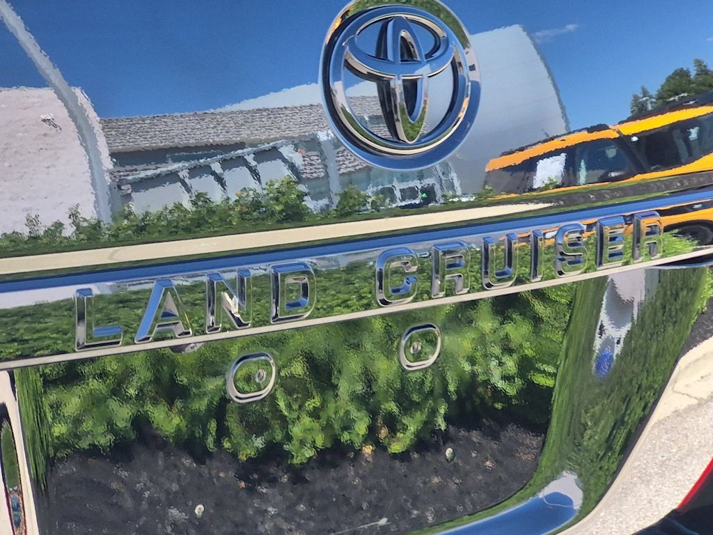 Thumbnail: 2021 Toyota Land Cruiser - 25