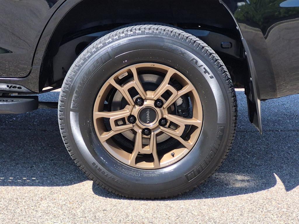 Thumbnail: 2021 Toyota Land Cruiser - 7