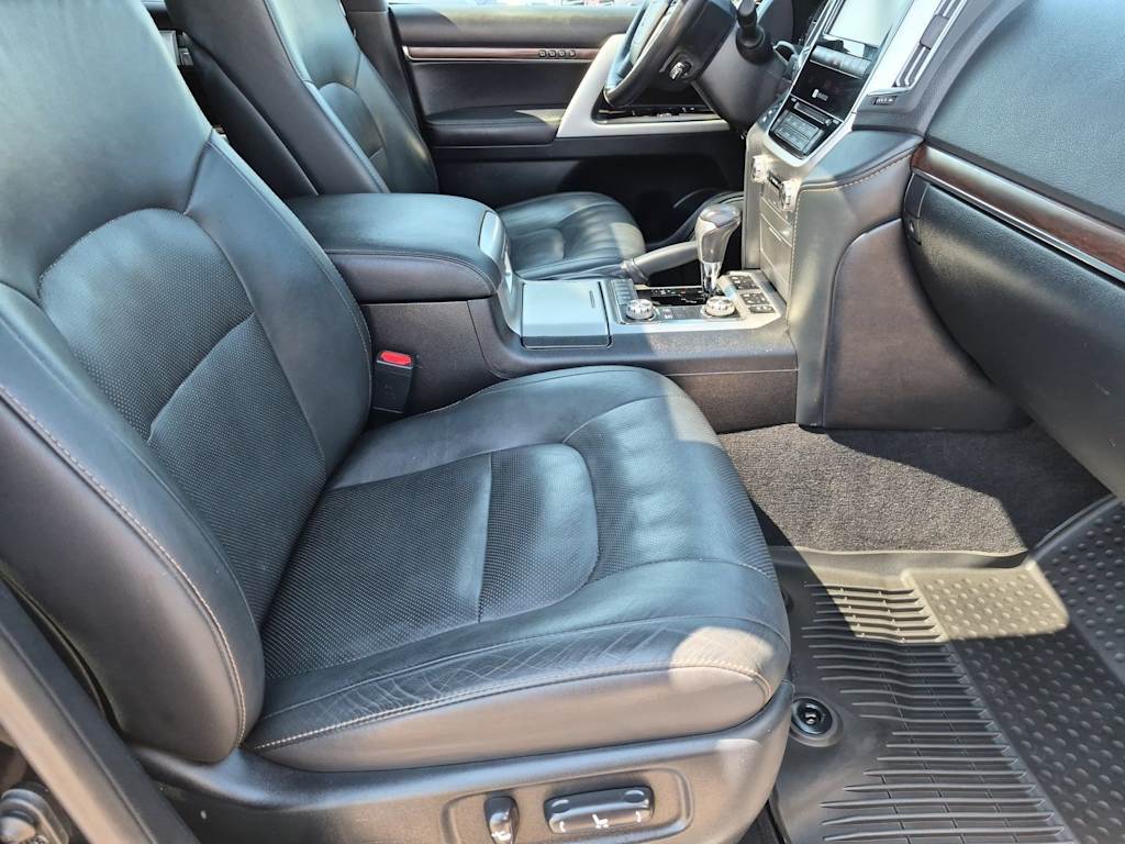 Thumbnail: 2021 Toyota Land Cruiser - 10