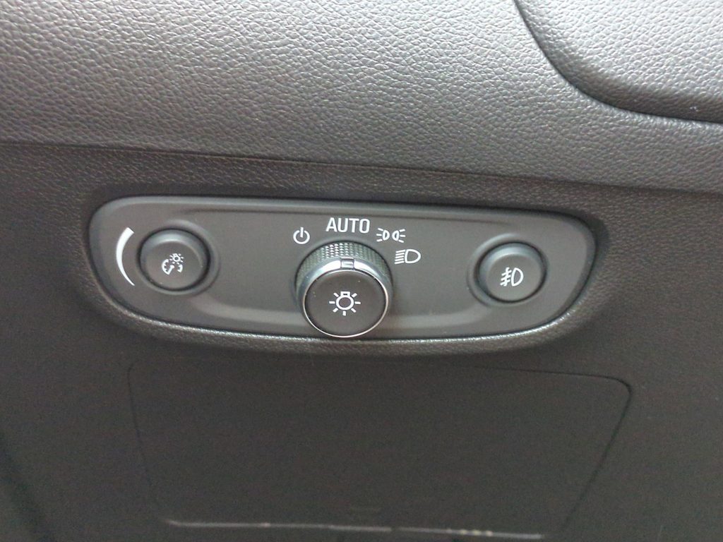 Thumbnail: 2022 Buick Encore GX - 32