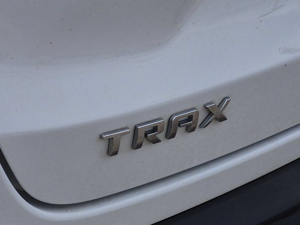 Thumbnail: 2024 Chevrolet Trax - 25