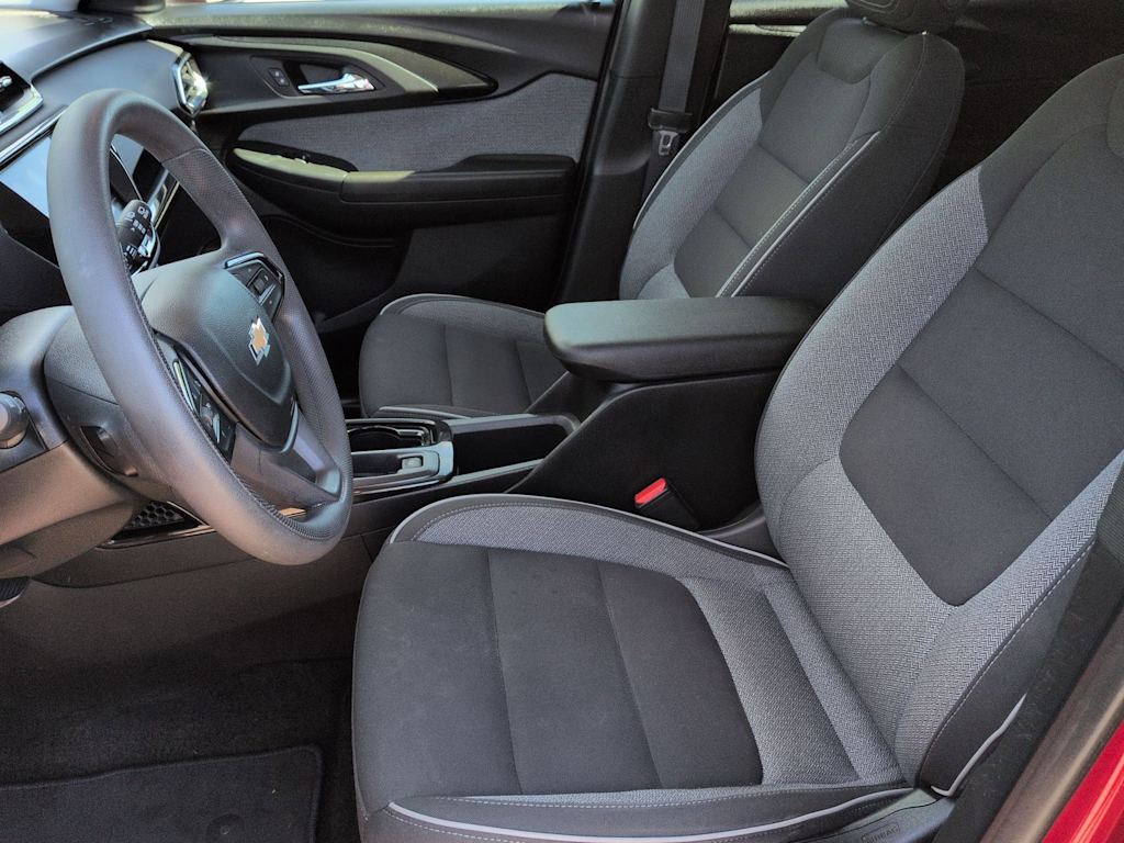 Thumbnail: 2021 Chevrolet TrailBlazer - 8