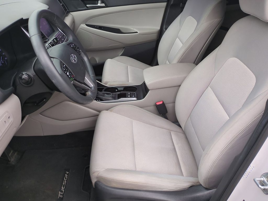Thumbnail: 2018 Hyundai Tucson - 10