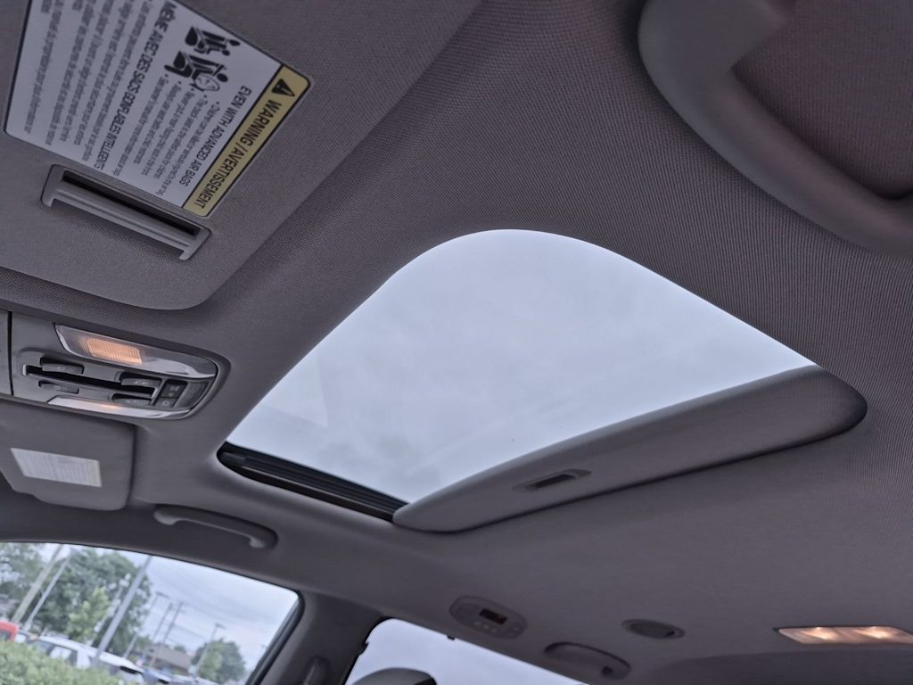 Thumbnail: 2021 Kia Sedona - 26