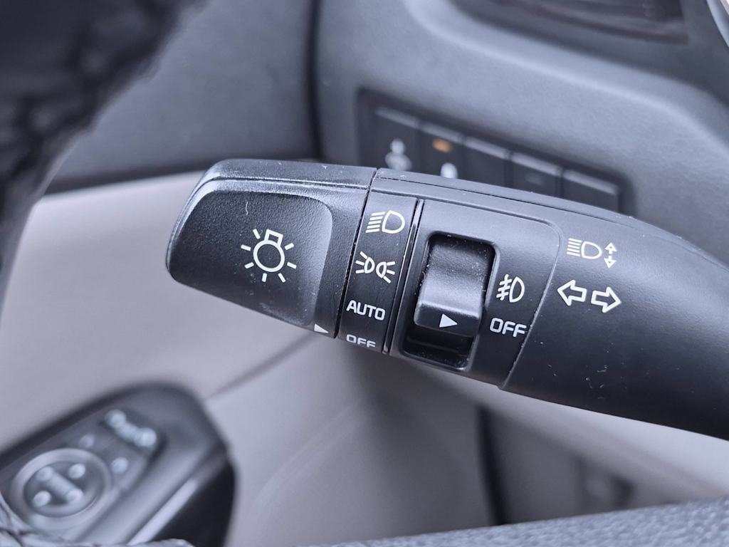 Thumbnail: 2021 Kia Sedona - 14