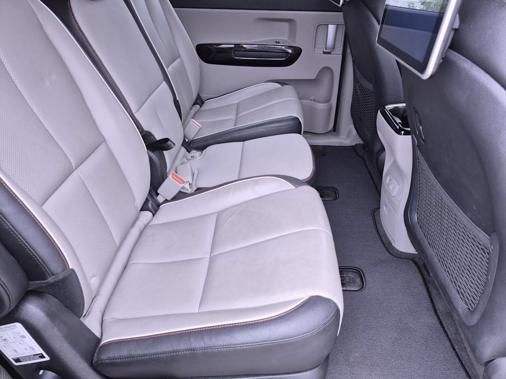 Thumbnail: 2021 Kia Sedona - 28