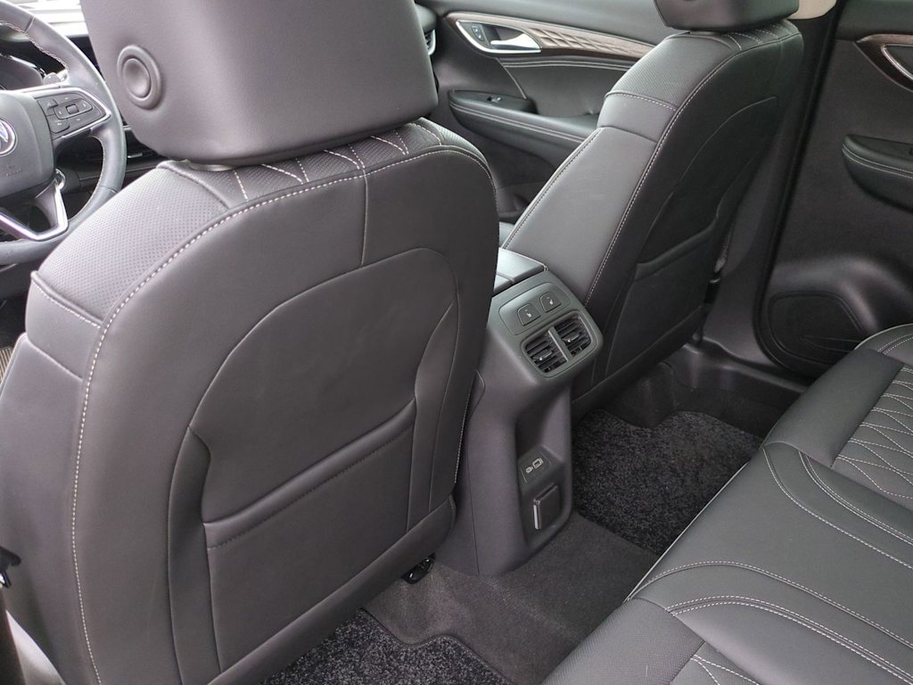 Thumbnail: 2023 Buick Envision - 10
