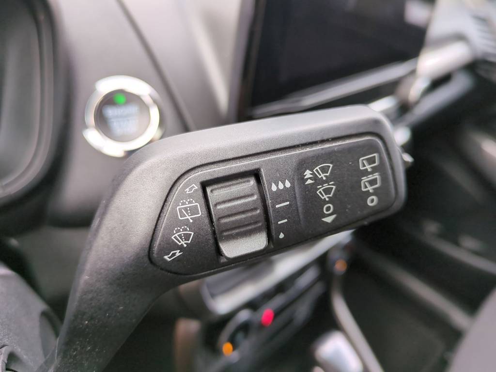 Thumbnail: 2022 Ford EcoSport - 33