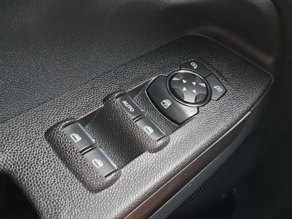 Thumbnail: 2019 Ford EcoSport - 35