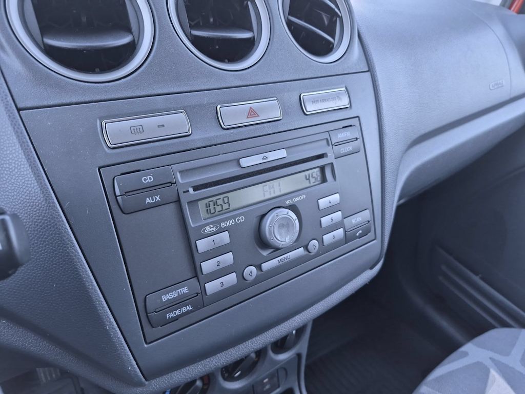 Thumbnail: 2011 Ford Transit Series - 30