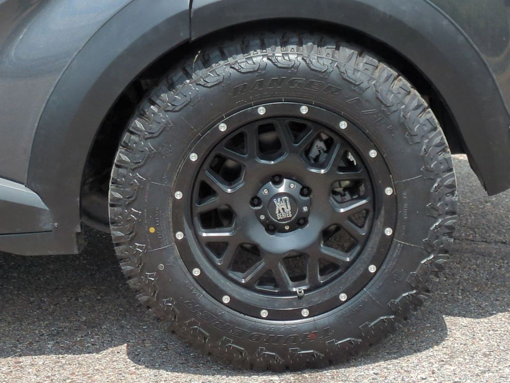 Thumbnail: 2019 Toyota C-HR - 7