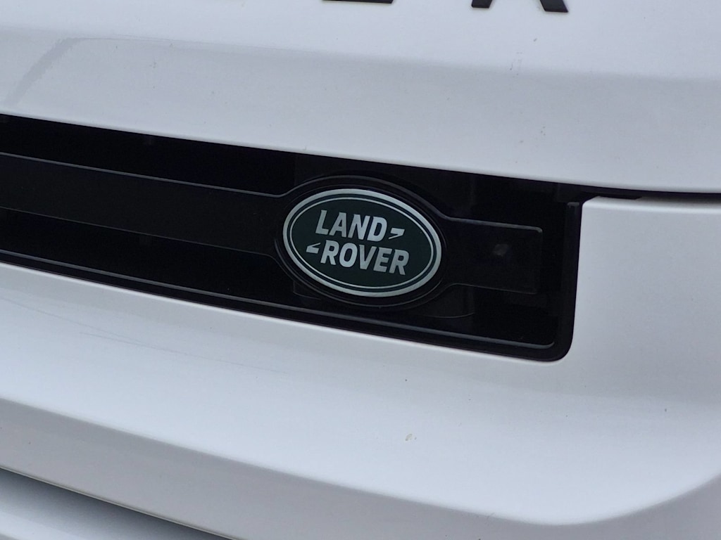 Thumbnail: 2023 Land Rover Defender - 5