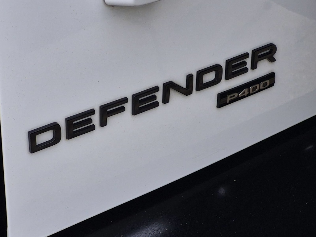Thumbnail: 2023 Land Rover Defender - 23