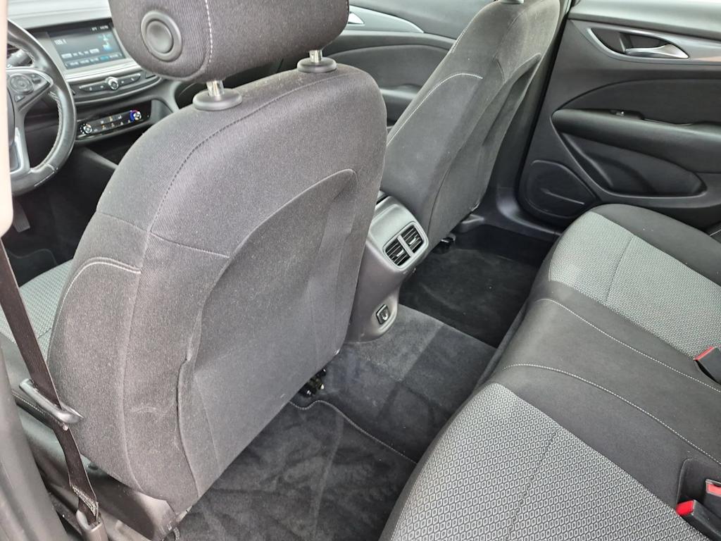 Thumbnail: 2018 Buick Regal - 11