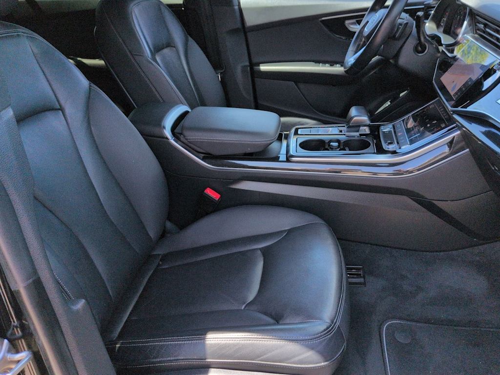 Thumbnail: 2019 Audi Q8 - 10