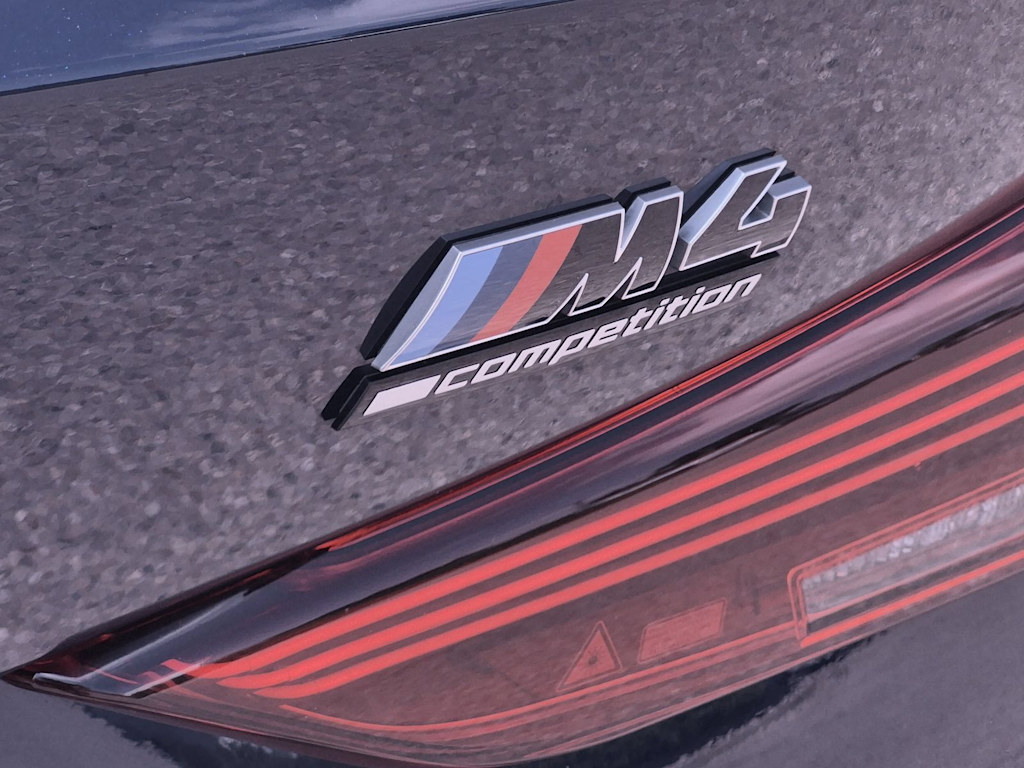 Thumbnail: 2025 BMW M4 - 23