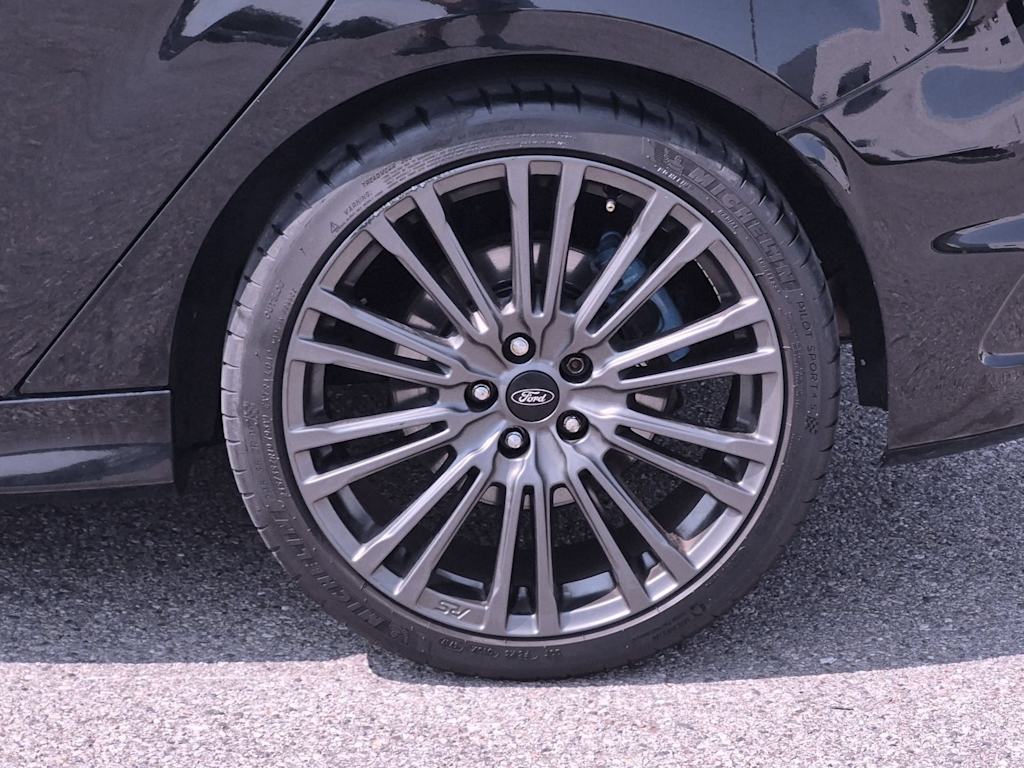 Thumbnail: 2017 Ford Focus - 8