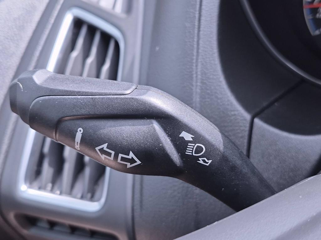 Thumbnail: 2018 Ford Focus - 34