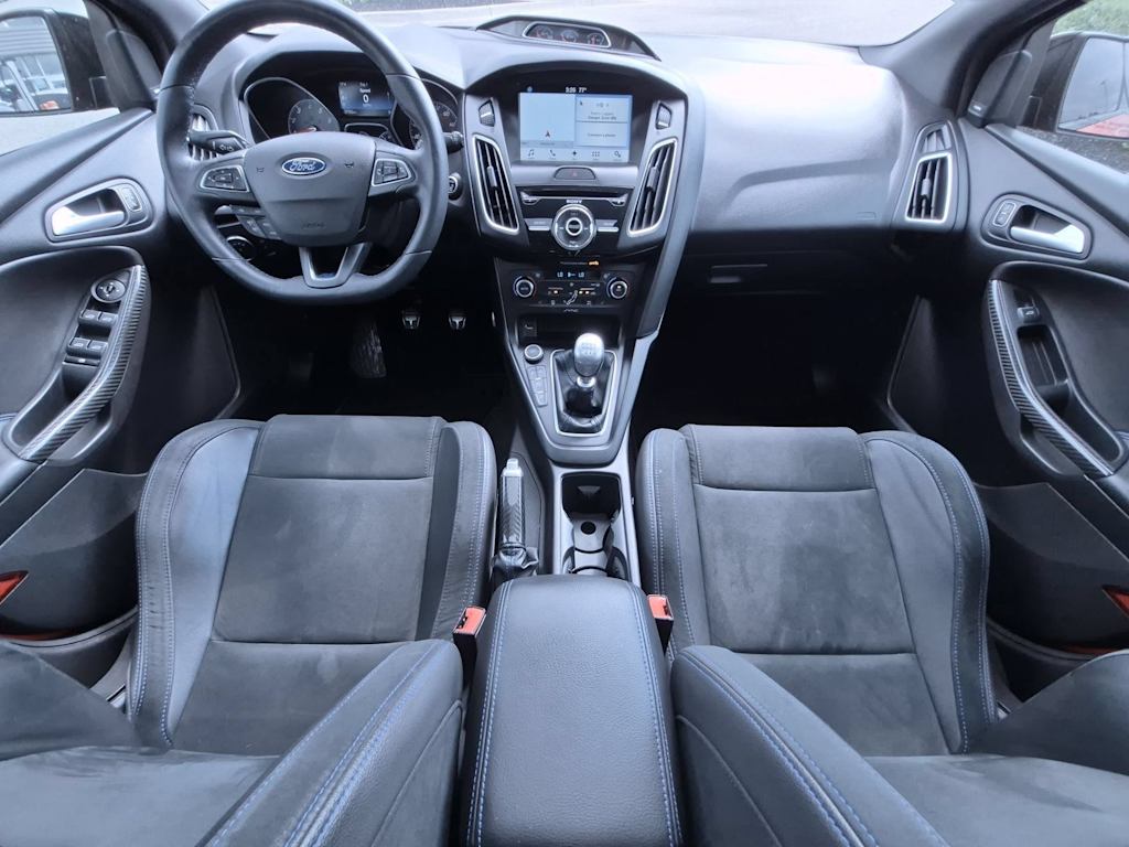 Thumbnail: 2018 Ford Focus - 9