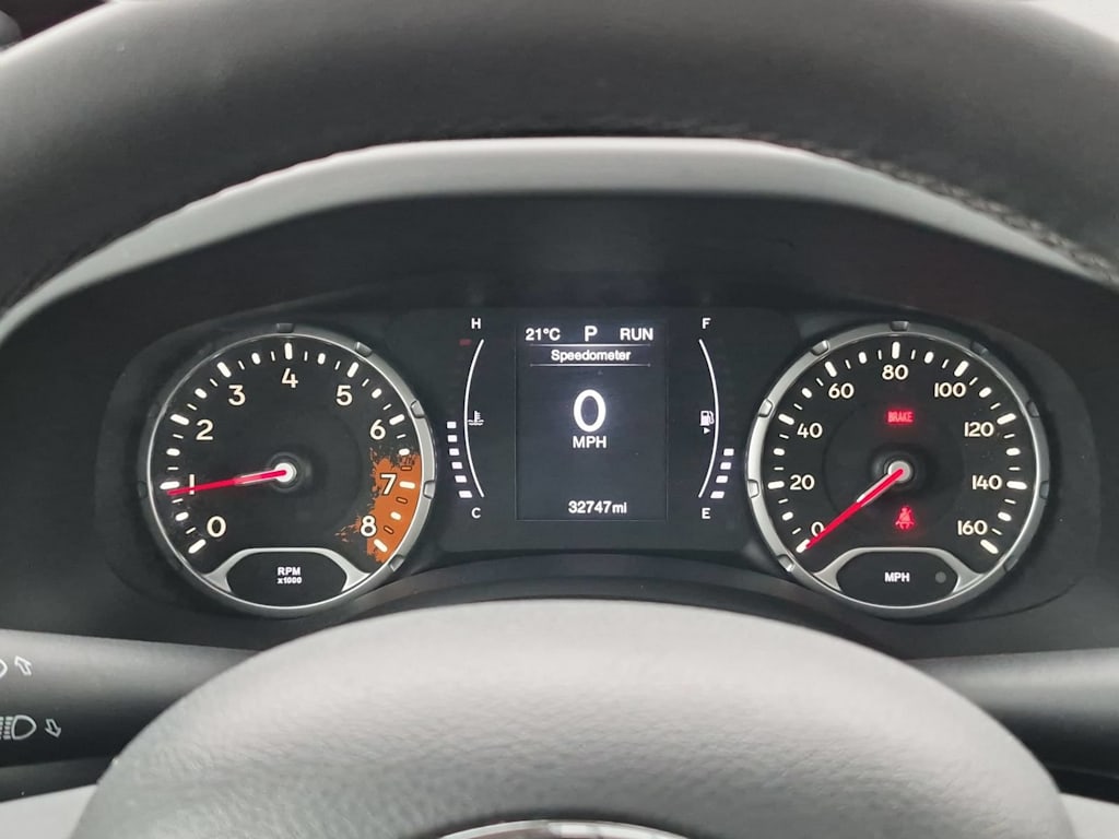 Thumbnail: 2018 Jeep Renegade - 16