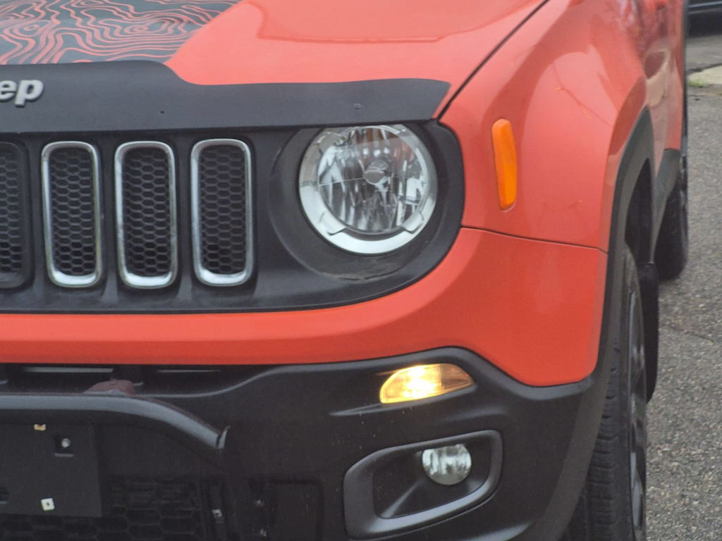 Thumbnail: 2018 Jeep Renegade - 23
