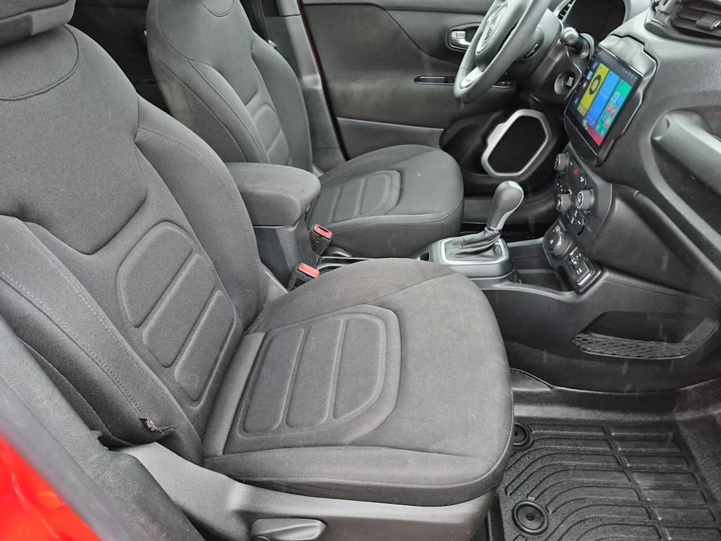Thumbnail: 2018 Jeep Renegade - 28