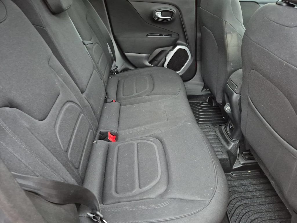 Thumbnail: 2018 Jeep Renegade - 26