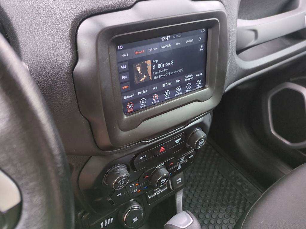 Thumbnail: 2020 Jeep Renegade - 15