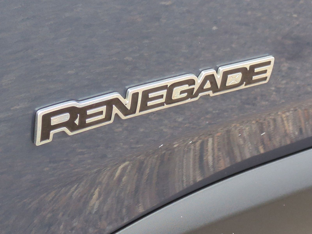 Thumbnail: 2020 Jeep Renegade - 26