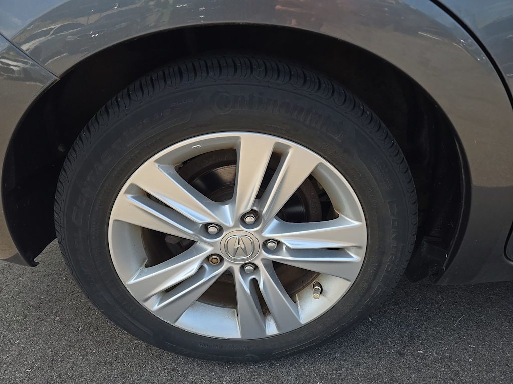Thumbnail: 2013 Acura ILX - 17