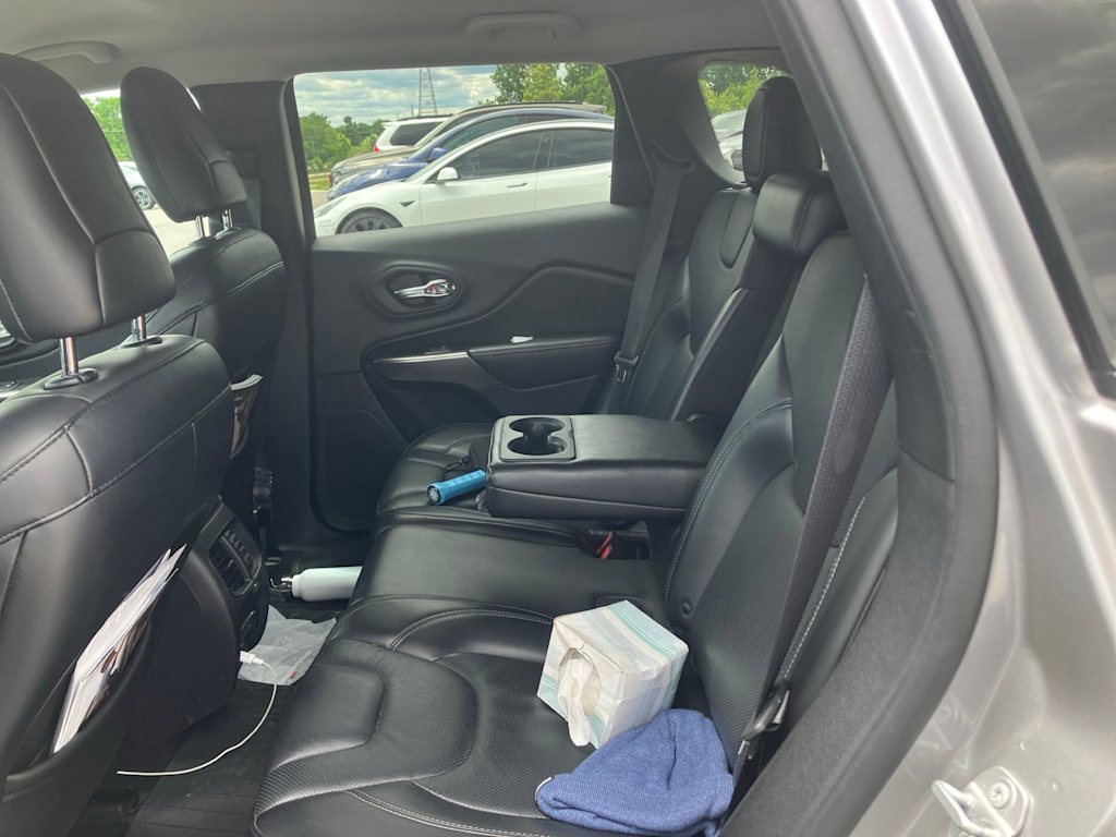 Thumbnail: 2019 Jeep Cherokee - 8