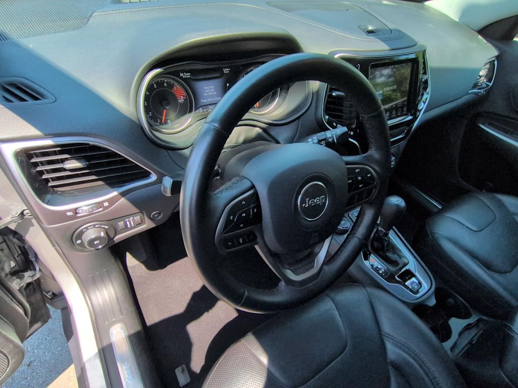 Thumbnail: 2019 Jeep Cherokee - 2