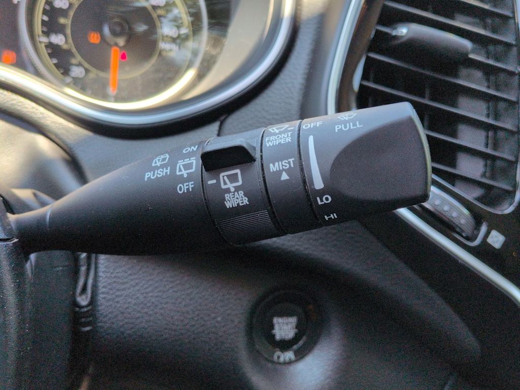 Thumbnail: 2019 Jeep Cherokee - 31