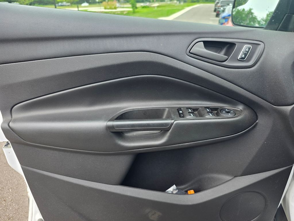 Thumbnail: 2015 Ford Escape - 26