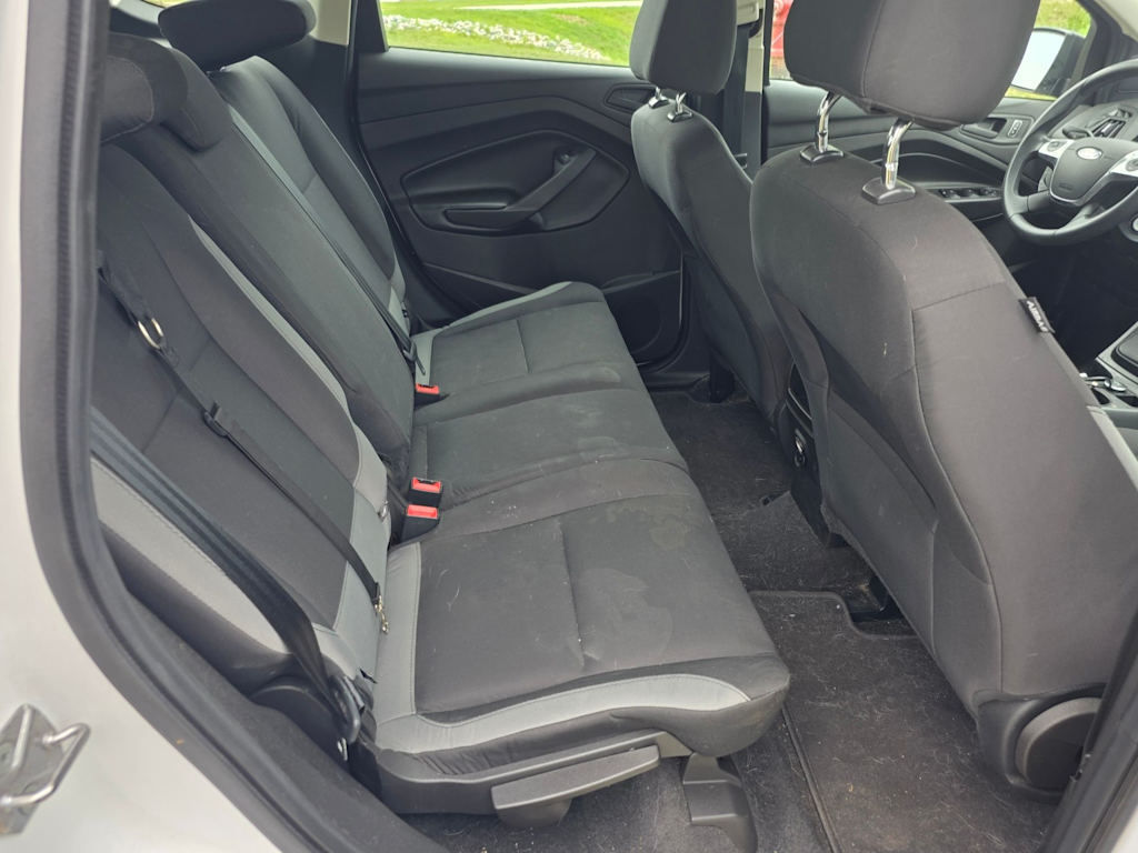 Thumbnail: 2015 Ford Escape - 21