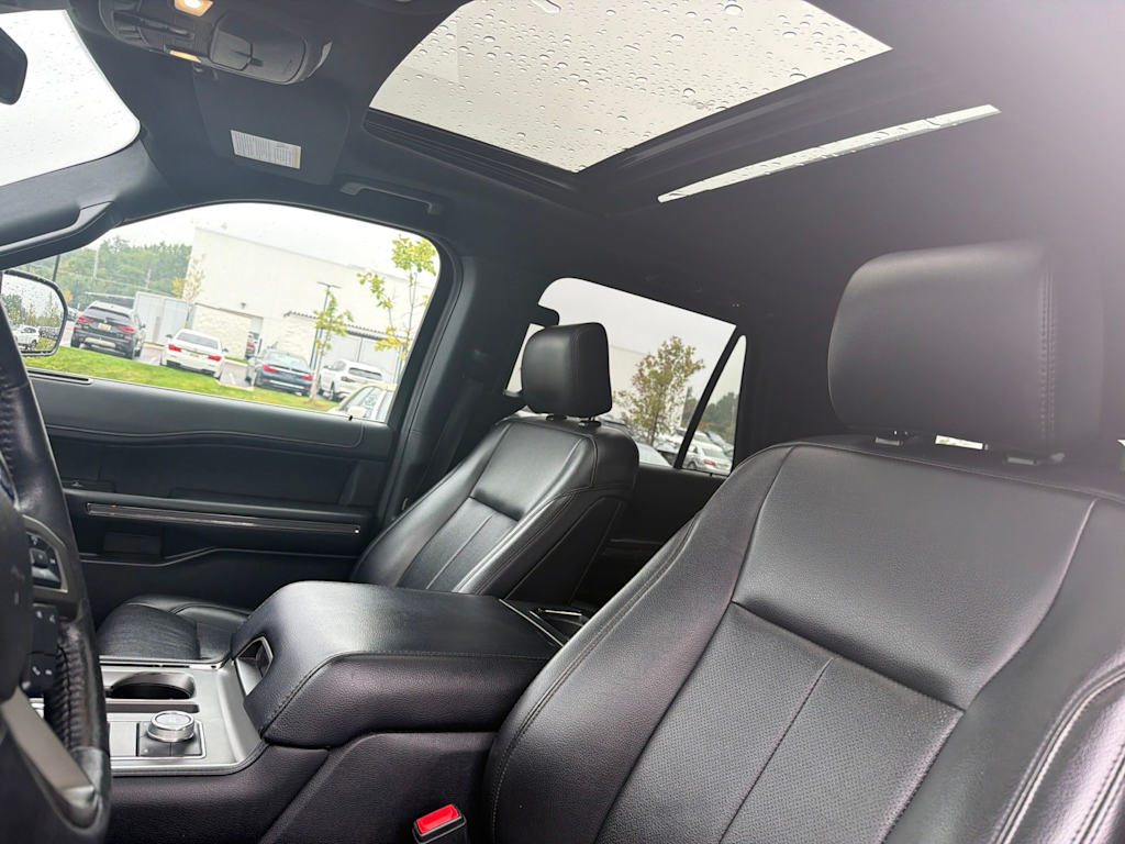 Thumbnail: 2020 Ford Expedition - 10